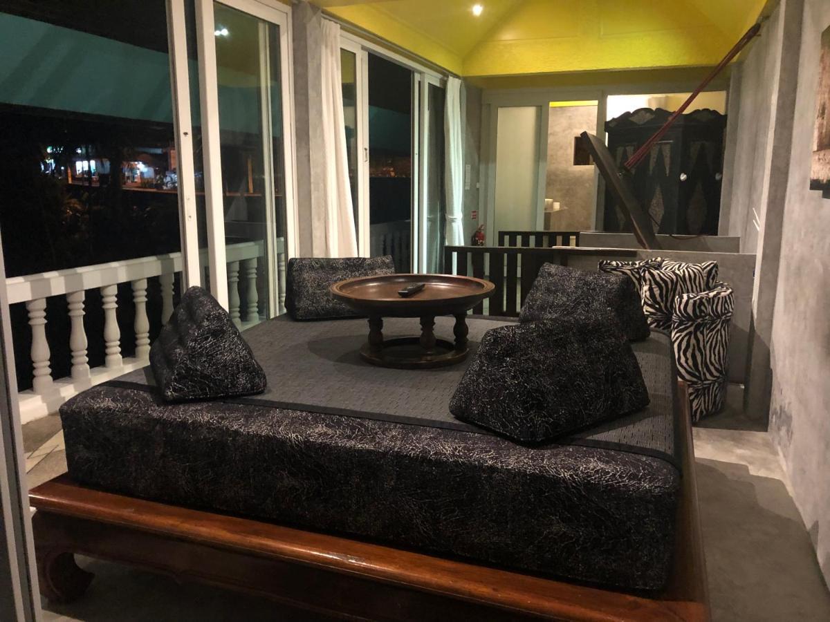 Baan Heaven / Patong Beach Pool Villa Sleeps Up To 15 Bagian luar foto