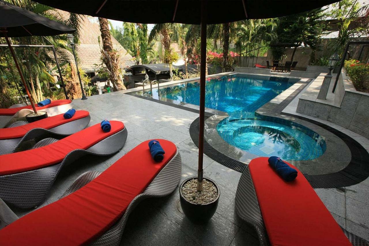 Baan Heaven / Patong Beach Pool Villa Sleeps Up To 15 Bagian luar foto