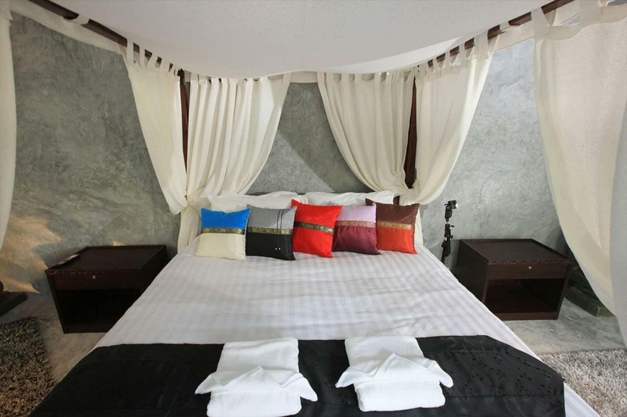 Baan Heaven / Patong Beach Pool Villa Sleeps Up To 15 Bagian luar foto