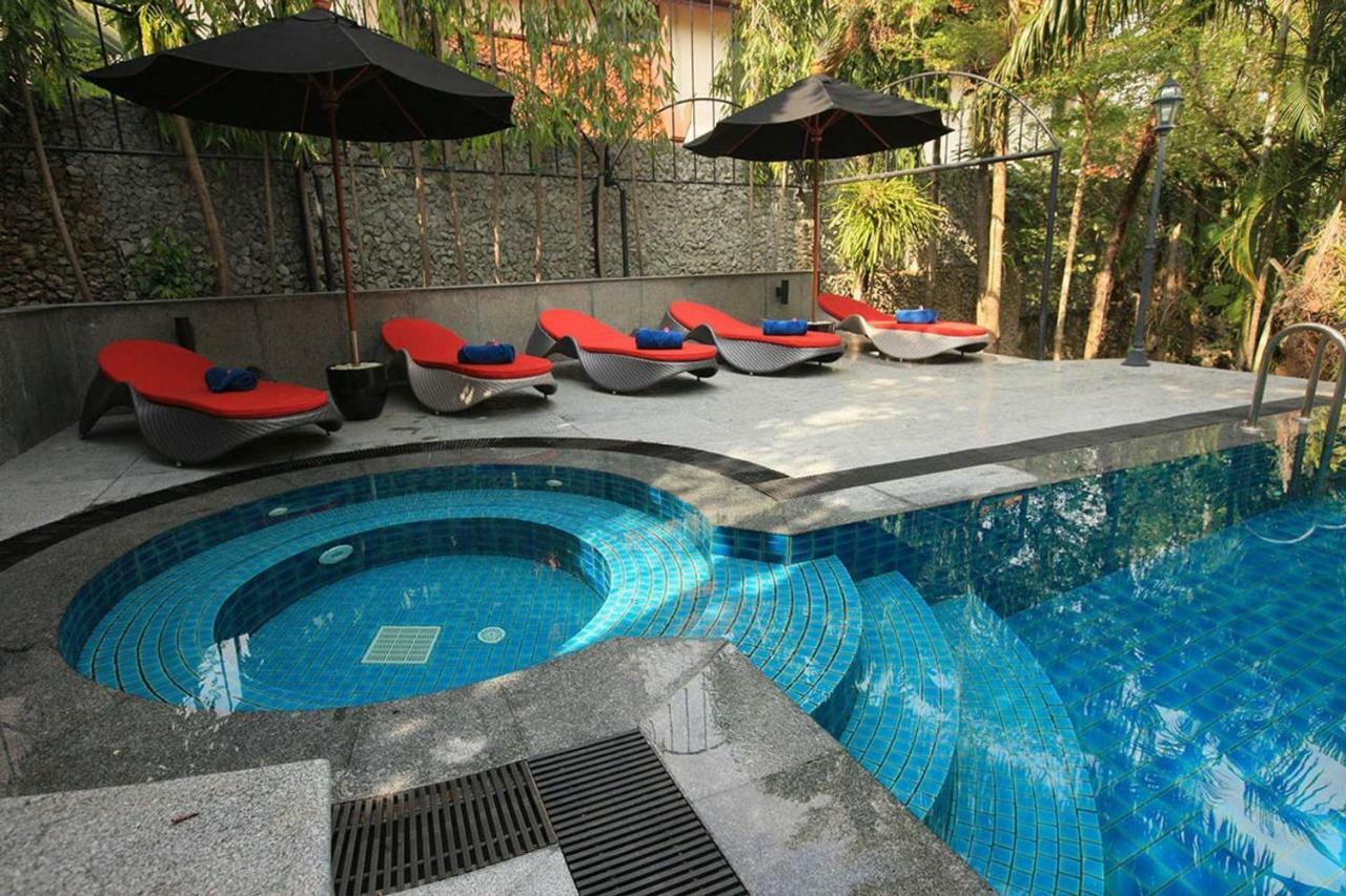 Baan Heaven / Patong Beach Pool Villa Sleeps Up To 15 Bagian luar foto